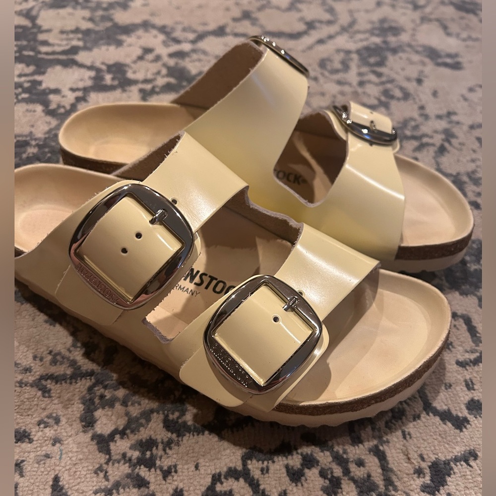 Birkenstock Arizona Big Buckle Natural Leather Patent High Shine Butter Yellow